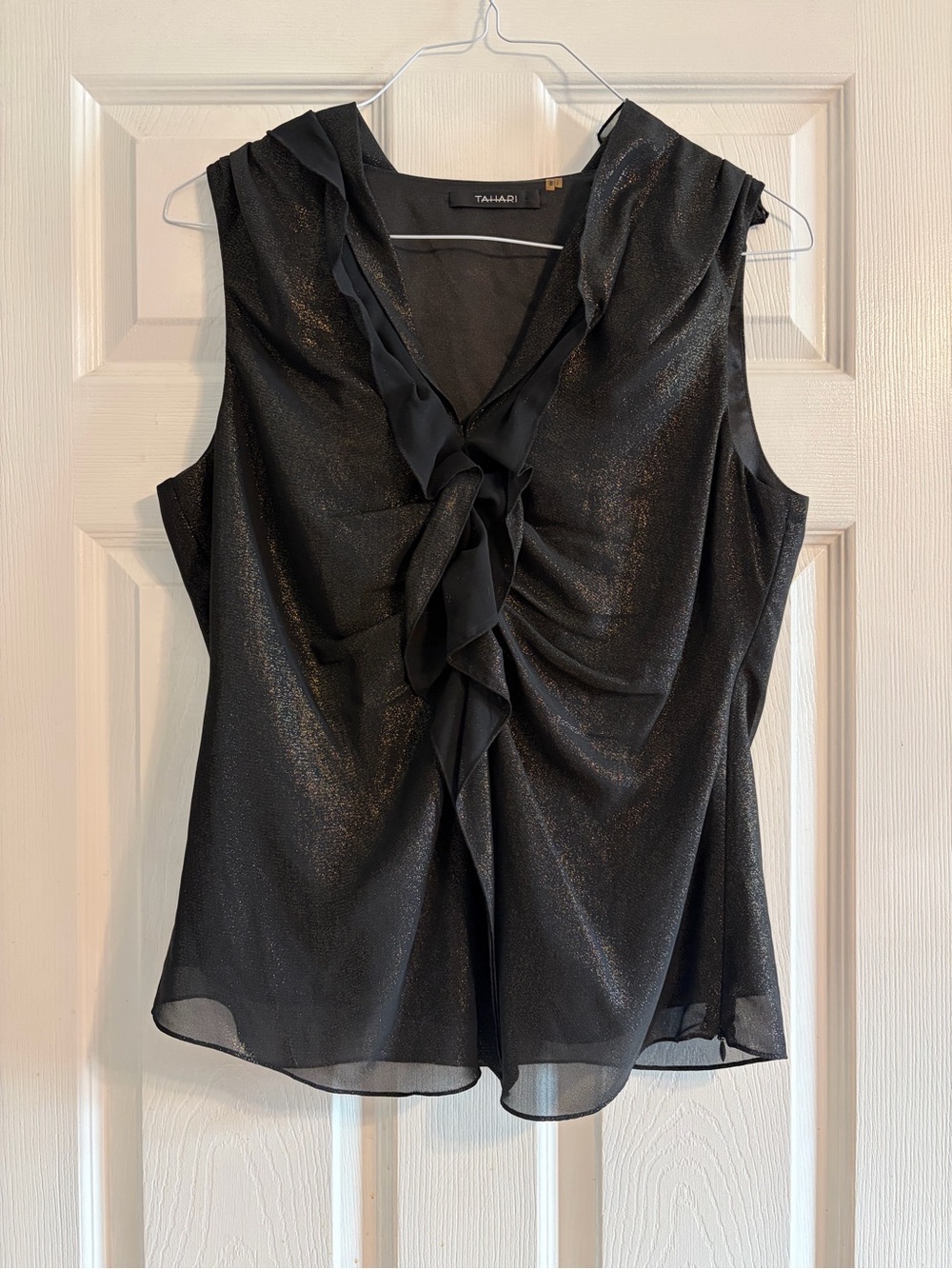Tahari Black Gold Shimmer Sleeveless Blouse Ruffle Front V-Neck Size L